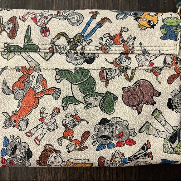 Disney Toy Story Dooney & Bourke! - Picture 2 of 8